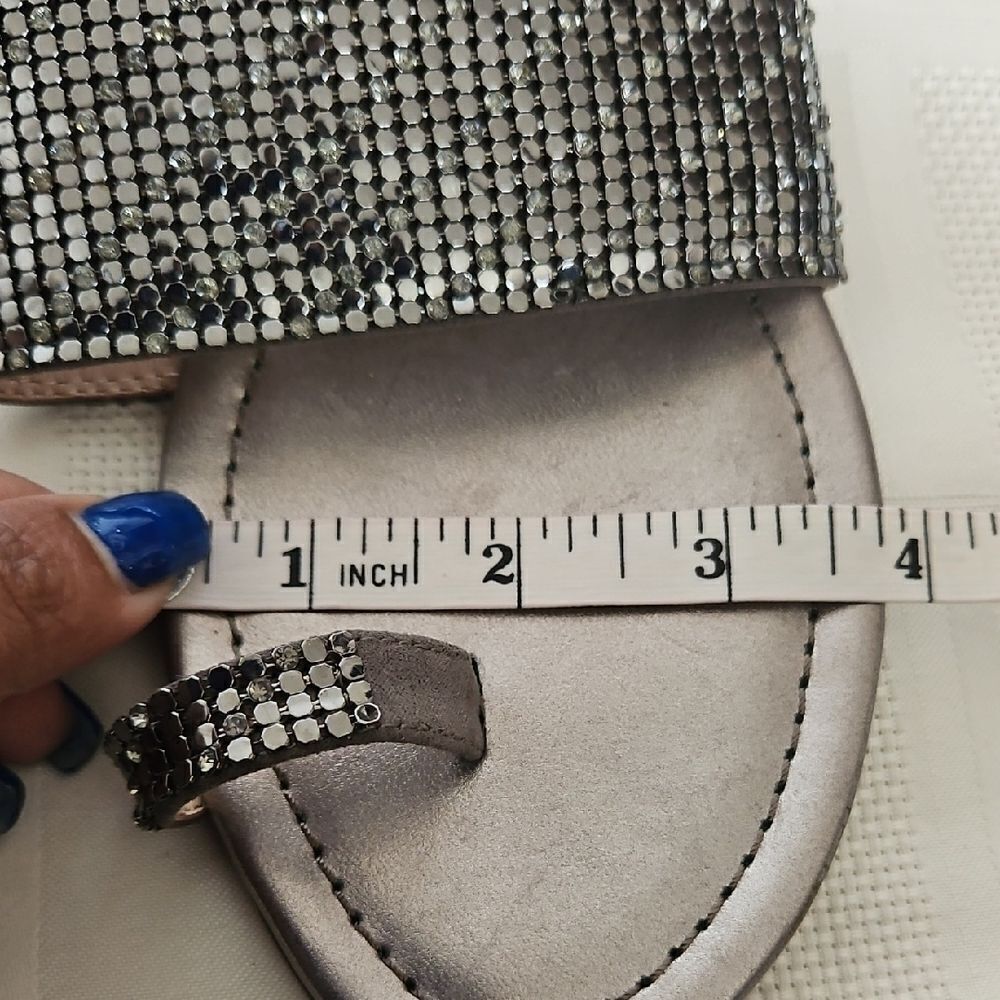 Elegant Silver Slide Sandals - Picture 7 of 16